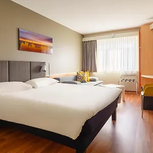 Ibis Hotel